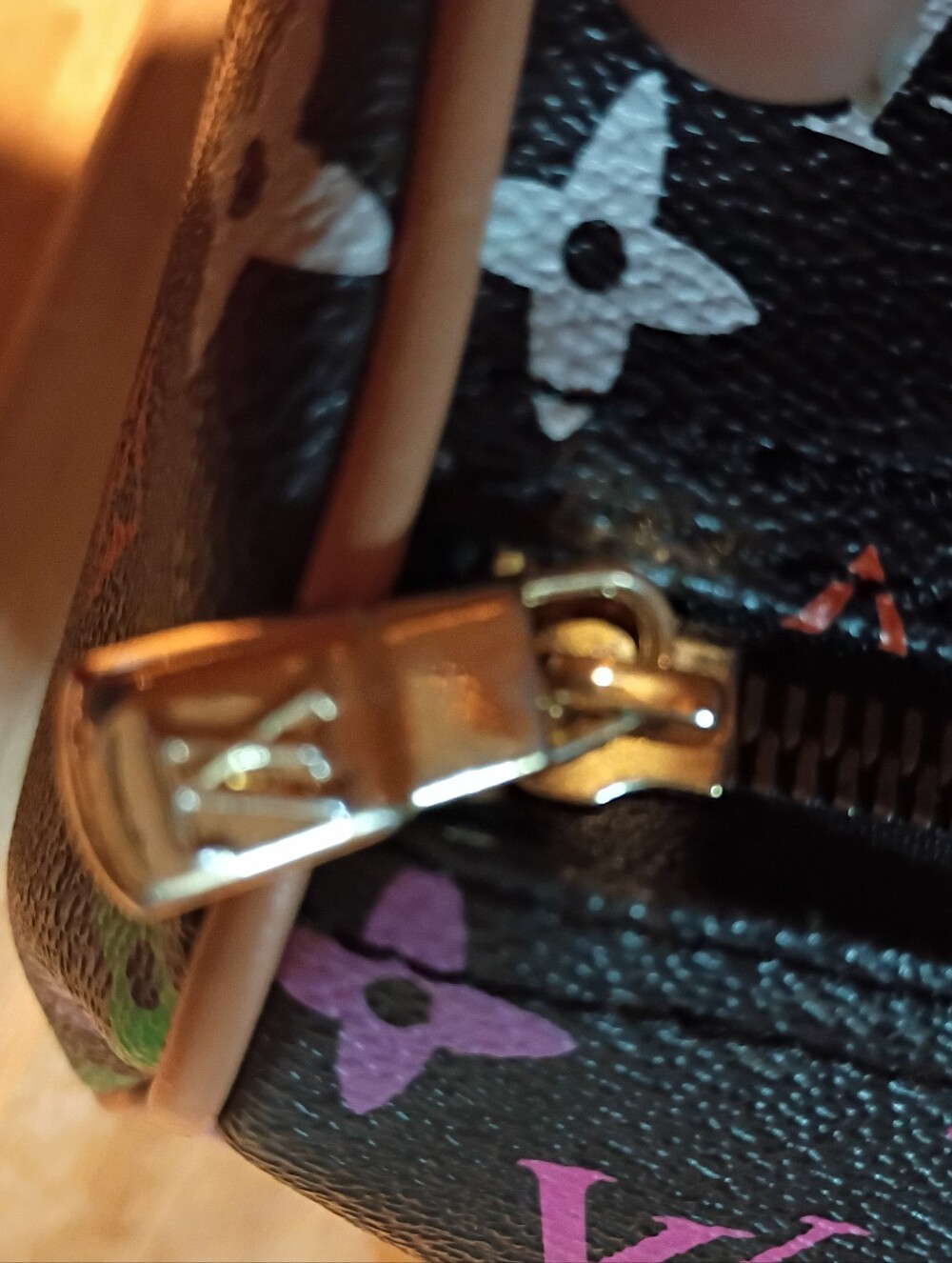 Louis Vuitton Speedy - Picture 13 of 16